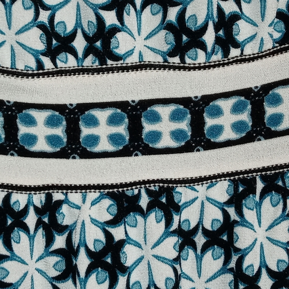 Unique Max NWT💙